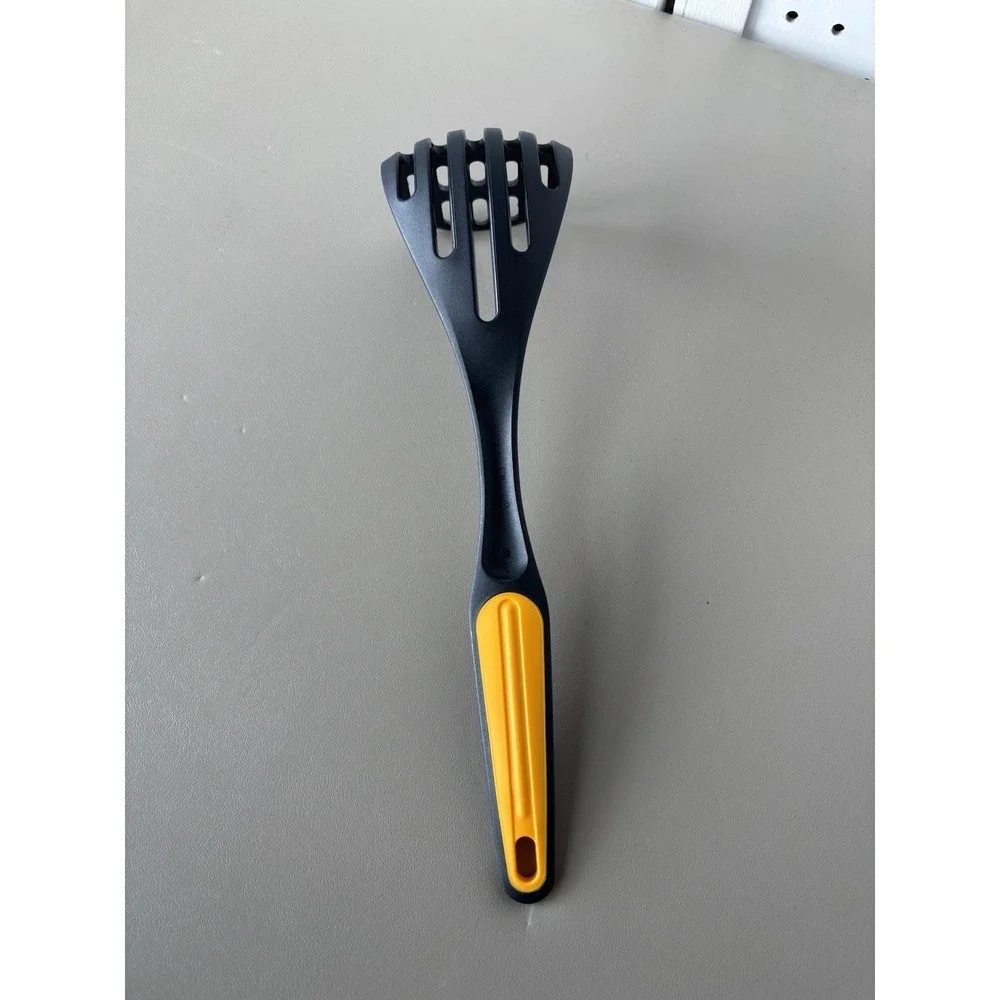 Tupperware Elite Masher Pro‎ Series Tool Kitchen Potatoes Guacamole Bananas